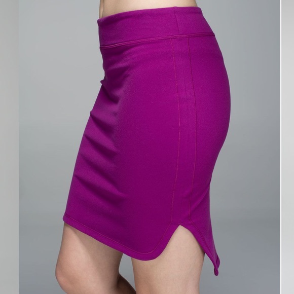 Lululemon city skirt - Picture 8 of 8